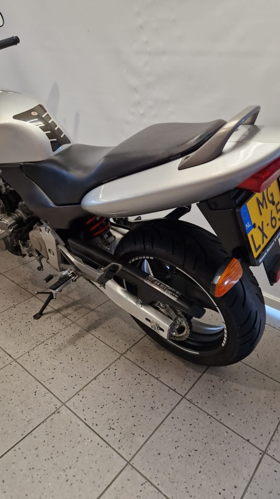 Honda CB 600 F HORNET - 2012 - technické parametry, názory motorkářů, servisní manuály Honda CB 600 F HORNET - 2012 - technické parametry, názory motorkářů, servisní manuály
